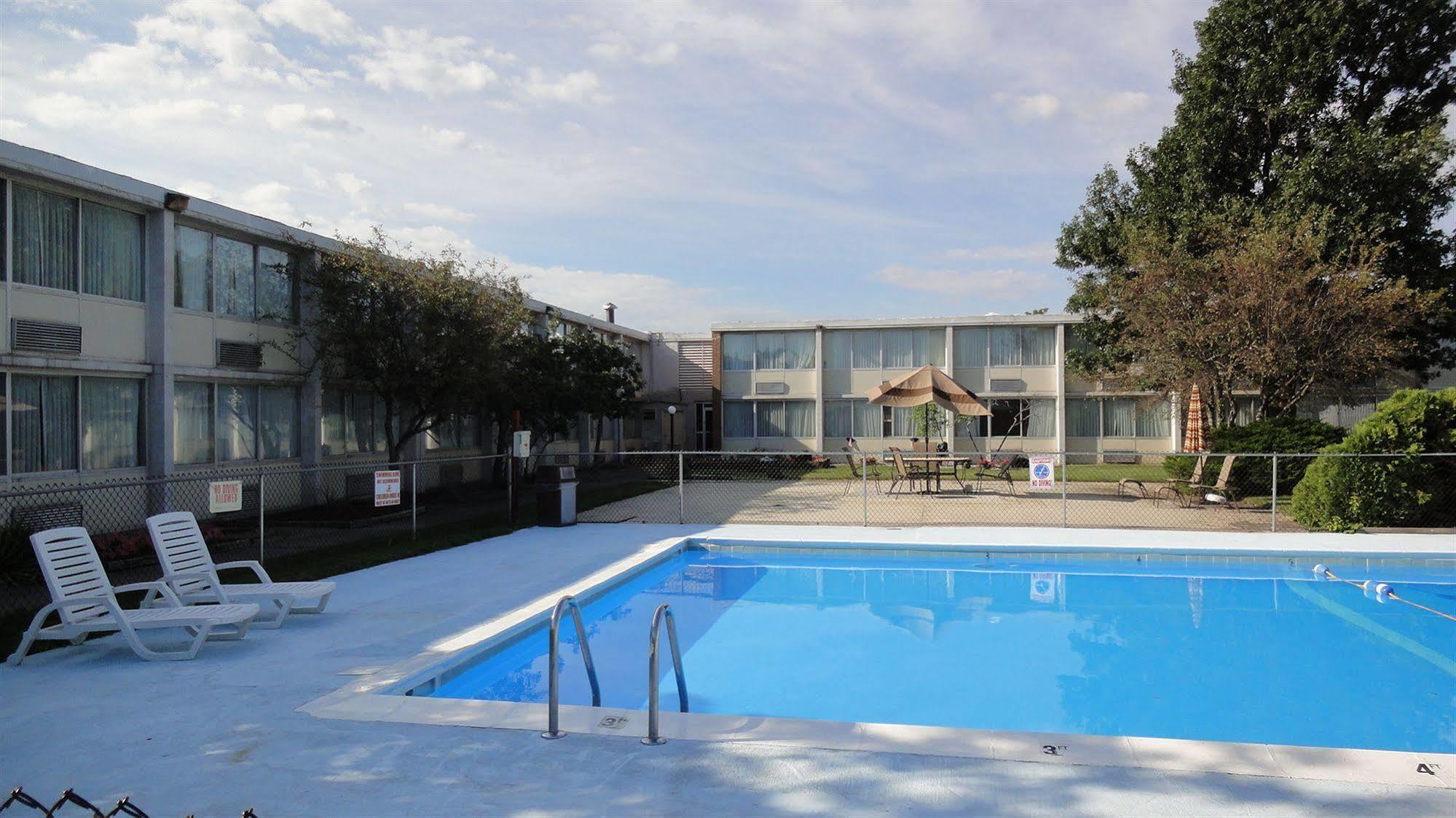 Fairborn Hotel And Inn מראה חיצוני תמונה